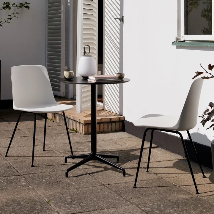 Rely HW70 Outdoor Chair, schwarz / weiß von &Tradition