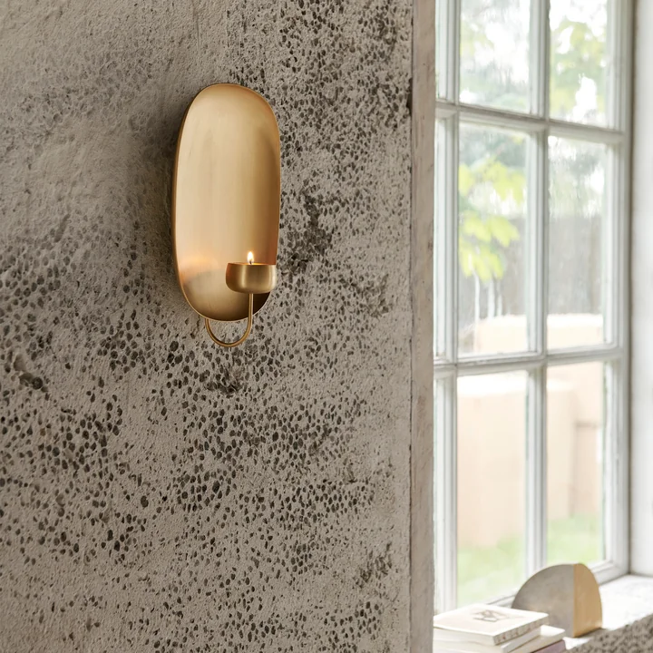 Votive AV20 Wand Teelichthalter, Messing von &Tradition