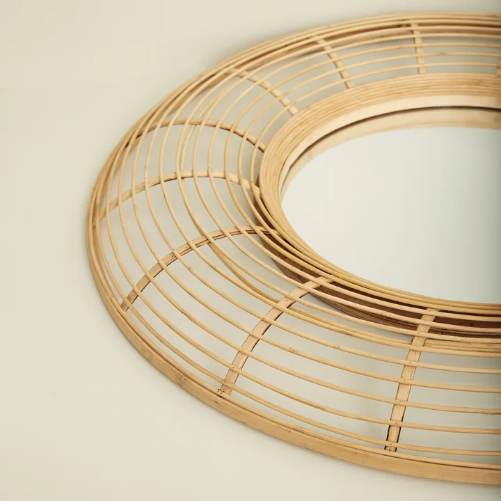 Charm Wandspiegel von Hübsch Interior in der Ausführung bambus