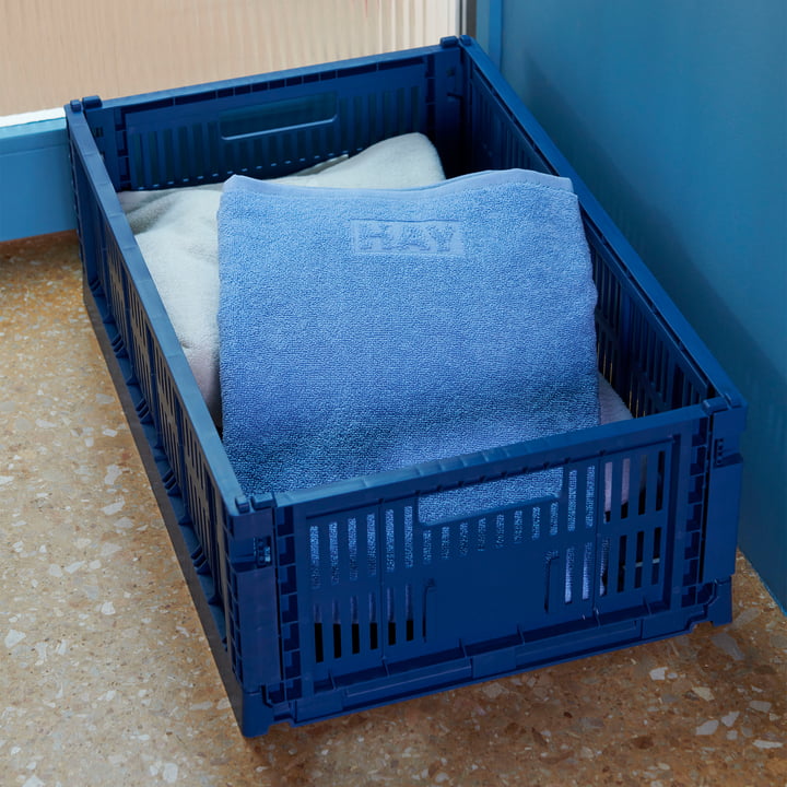 Colour Crate Korb recycled M von Hay in der Farbe blue