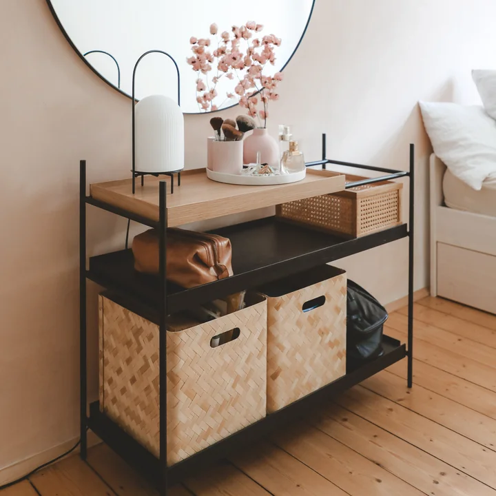 Das Tray Shelf des Labels Woud