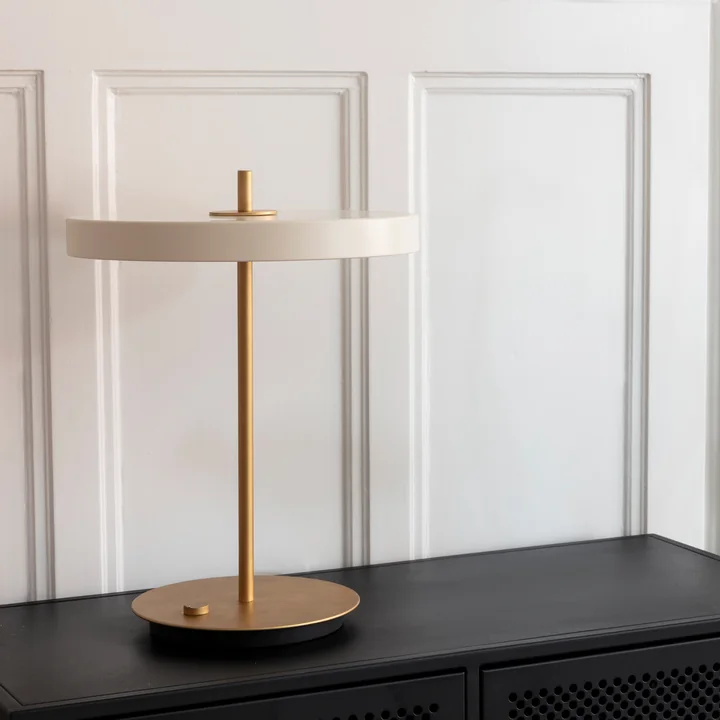 Asteria LED-Tischleuchte von Umage