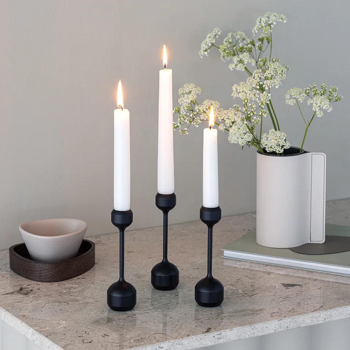 Silhouette Kerzenhalter von Lind DNA in der Farbe schwarz