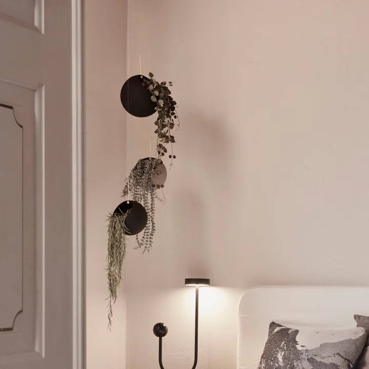 Globe Hängeblumentopf von AYTM