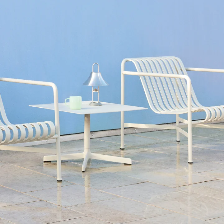 Neu Beistelltisch, 60x60cm, sky grey von HAY