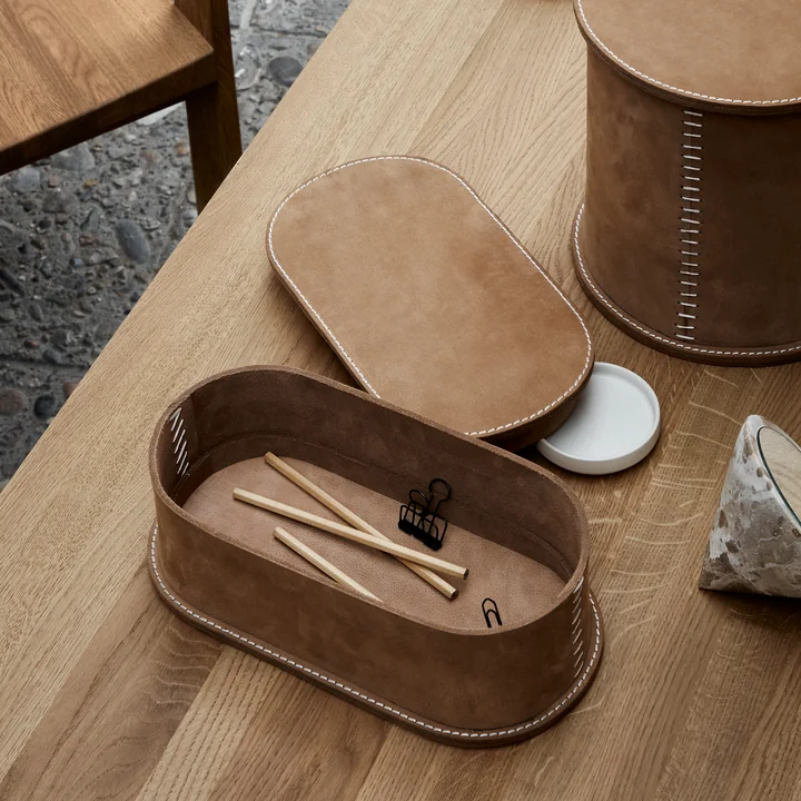 Collector Esstisch von Kristina Dam Studio