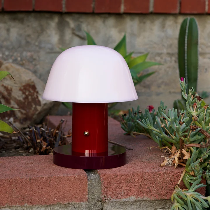 &Tradition - Setago JH27 Akku-Tischleuchte (LED), maroon / grape