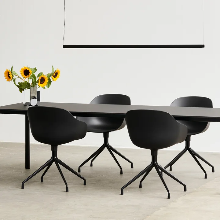 About A Chair AAC 220, Aluminium pulverbeschichtet schwarz / schwarz von HAY