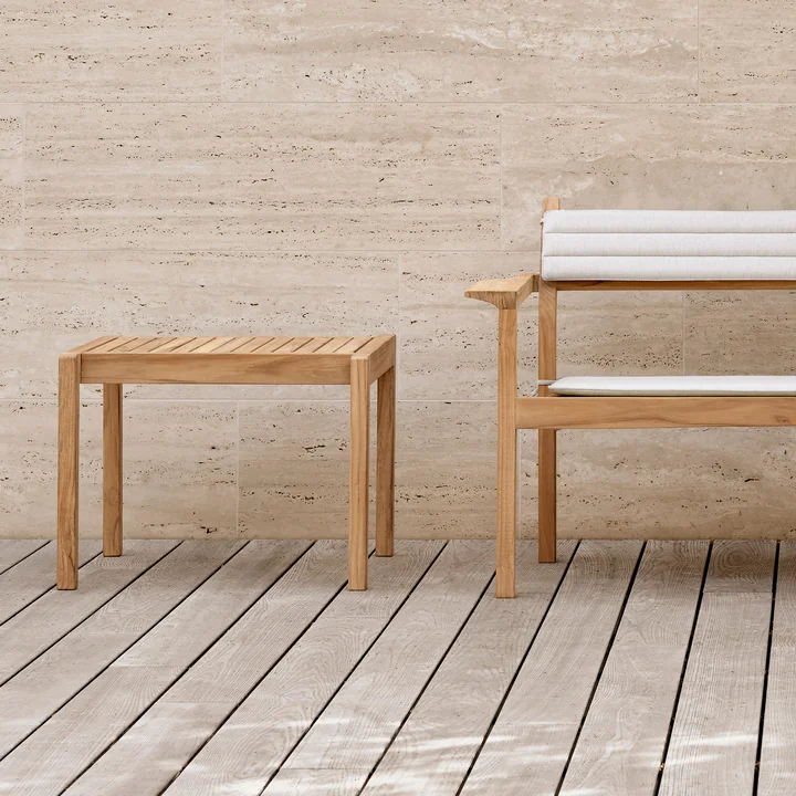 AH911 Outdoor Beistelltisch, 59.5 x 48.5 cm, Teak unbehandelt von Carl Hansen