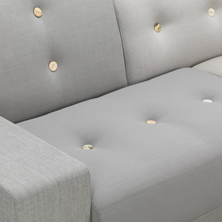 Polder Sofa mit Ottoman, Armlehne links / grau (Mix The Pebble Greys 04) (Knopfset hell 01) von Vitra