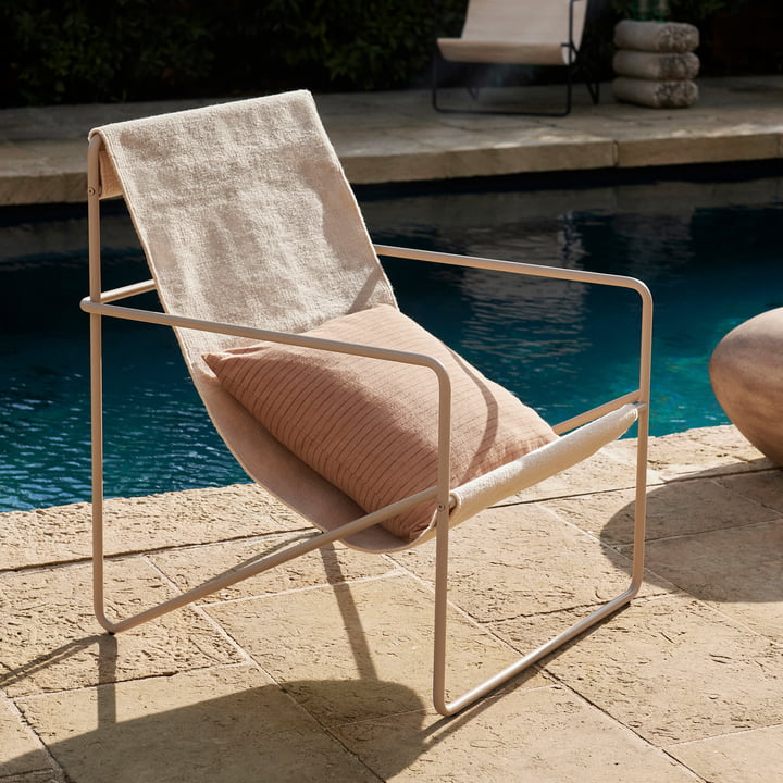 Desert Lounge Chair, cashmere / cloud von ferm Living