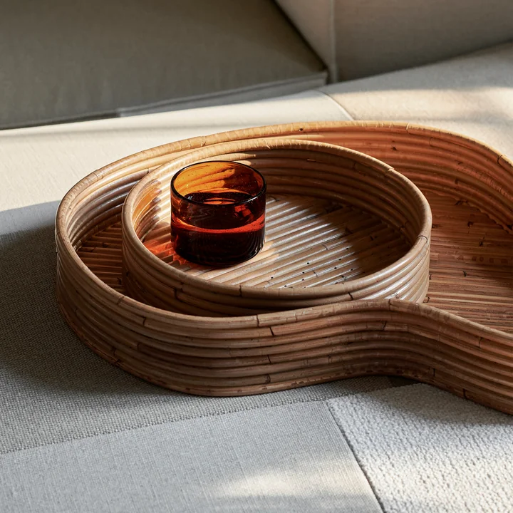 Isola Tablett von Ferm Living in der Ausführung natürlich gebeizt