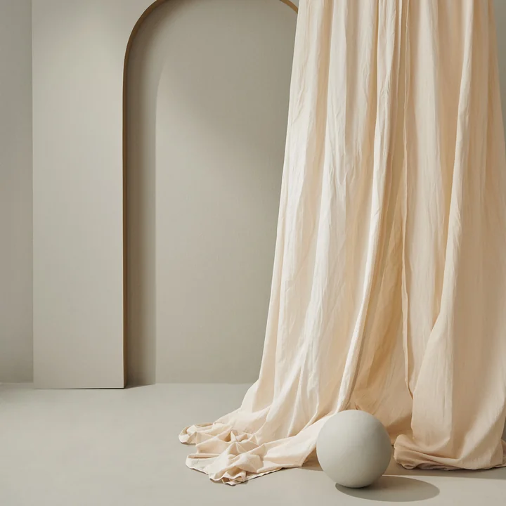 Enzo Betthimmel von LIEWOOD in der Ausführung sandy