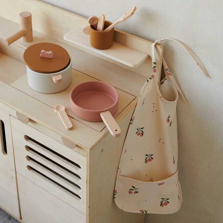 Lai Lätzchen von LIEWOOD in der Ausführung Pfirsich, sea shell