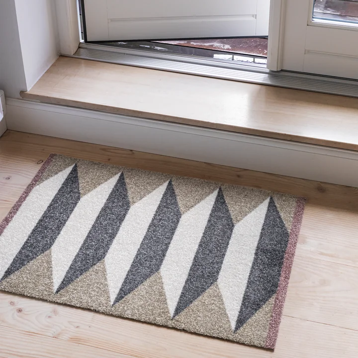 Accordion Teppich von Mette Ditmer in der Ausführung sand