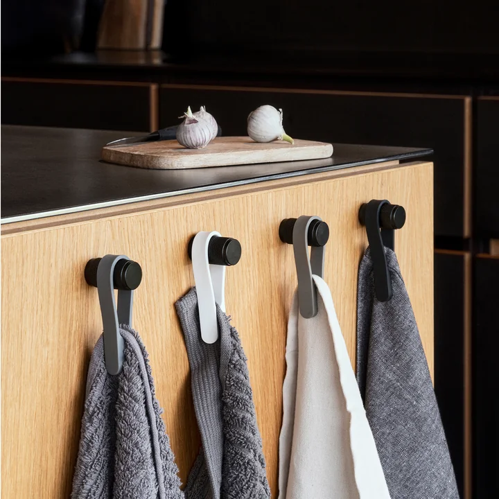 Loop Magnet Handtuchhalter von Zone Denmark