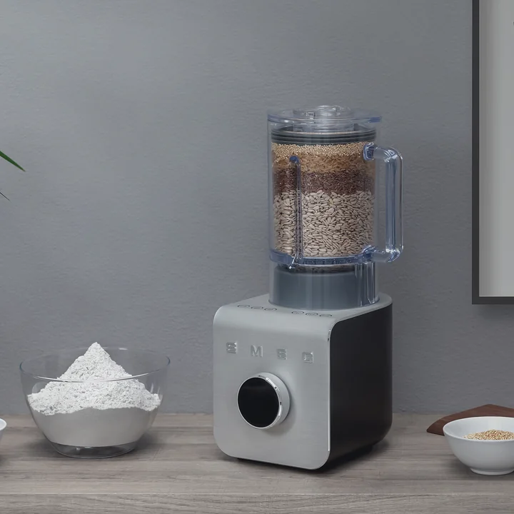 High Performance Standmixer BLC01 von Smeg