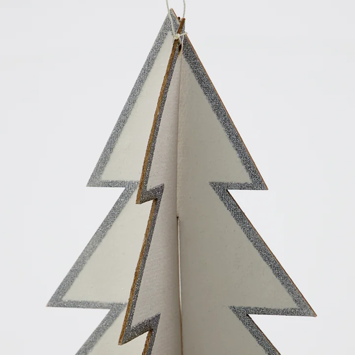 Threed Ornamente von House Doctor in der Ausführung weiß / silber (2er-Set)