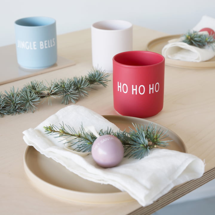 AJ Favourite Porzellan Becher, Ho Ho Ho, faded rose von Design Letters