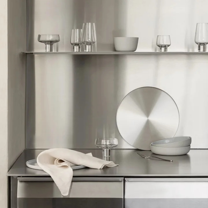 Peasy Tablett von Blomus 