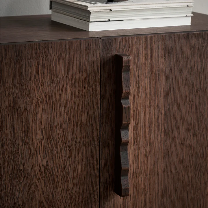 Unda Sideboard, Eiche dunkel gebeizt von Ferm Living