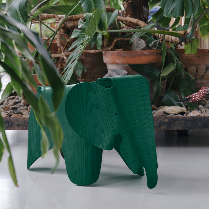 Vitra - Eames Elephant Plywood, dunkelgrün (Eames Special Collection 2023)