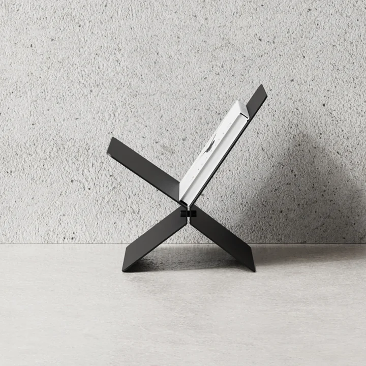 Magazinständer, schwarz von Nichba Design
