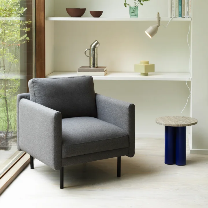 Dit Beistelltisch Ø 40 cm, travertine light / bright blue von Normann Copenhagen