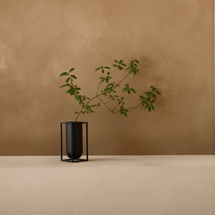 Audo-Kubus-Vase-Lolo-schwarz-Situation-3