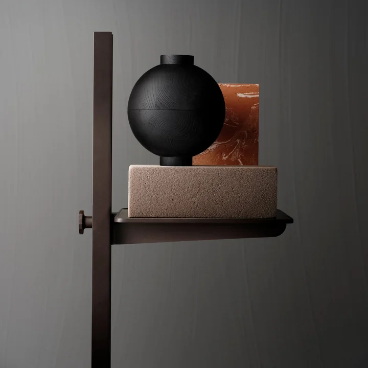 String - Museum Sidetable