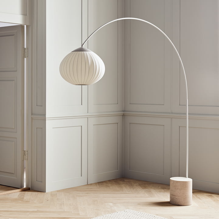 Acorn Stehleuchte, Eiche geölt / Stahl creme / sand von Bolia