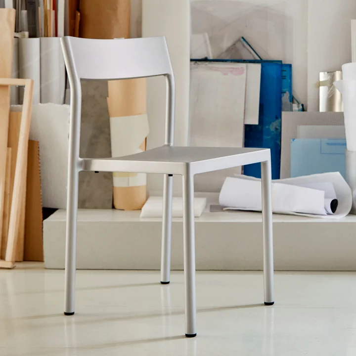 Type Stuhl, silbergrau von HAY