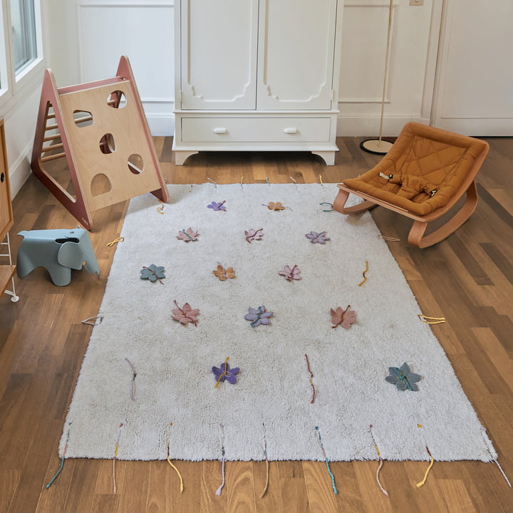 Wildflower Spielteppich mit Spielzubehör von Lorena Canals