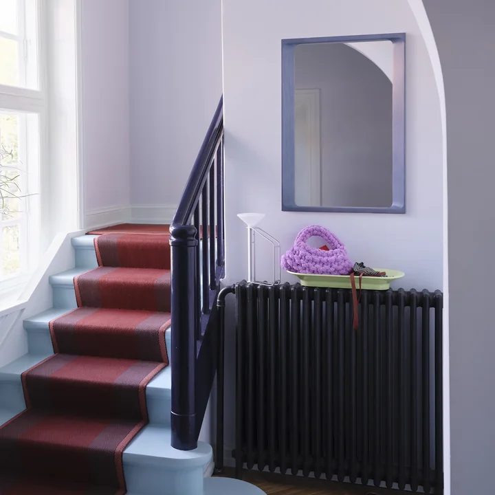 Arced Spiegel, 80 x 55 cm, helllila von Muuto