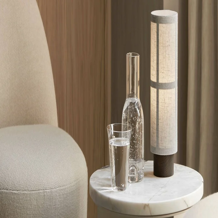 Androgyne Beistelltisch Base, ivory von Audo