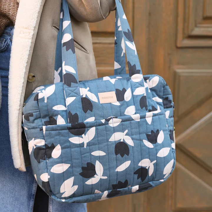 Nobodinoz - Hyde Park Kinderwagen Tasche, wasserfest, blue black tulips