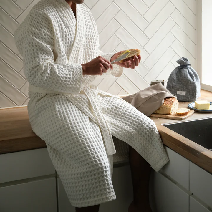 Big Waffle Bademantel von The Organic Company