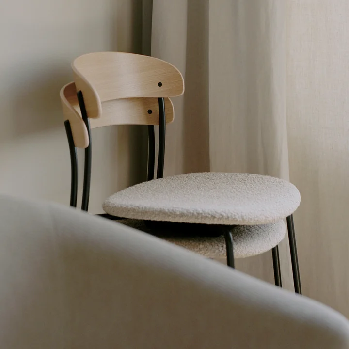 Missing Stuhl von New Works 