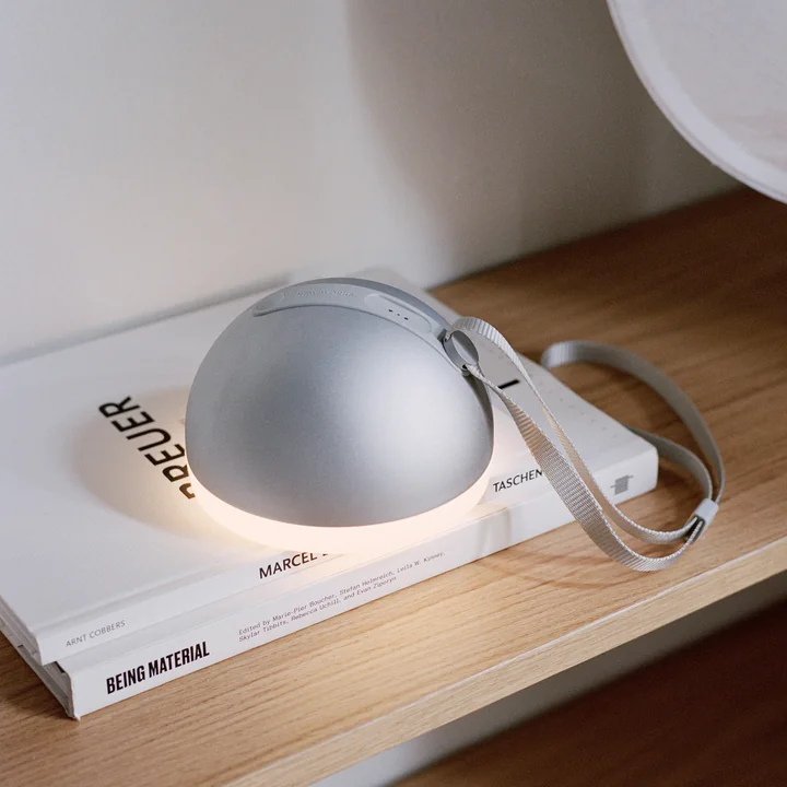 Sphere LED Tischleuchte von New Works