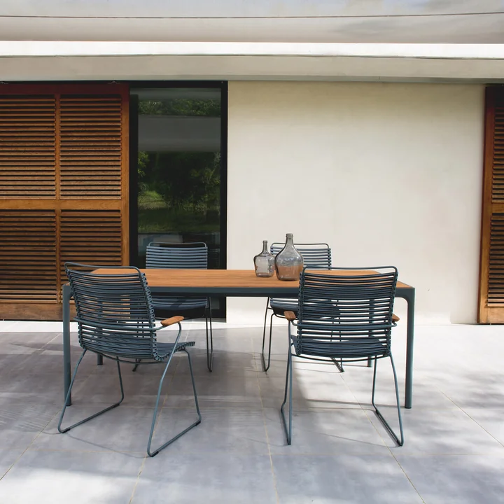 HOUE - CLICK Outdoor Dining Armlehnstuhl mit hoher Lehne