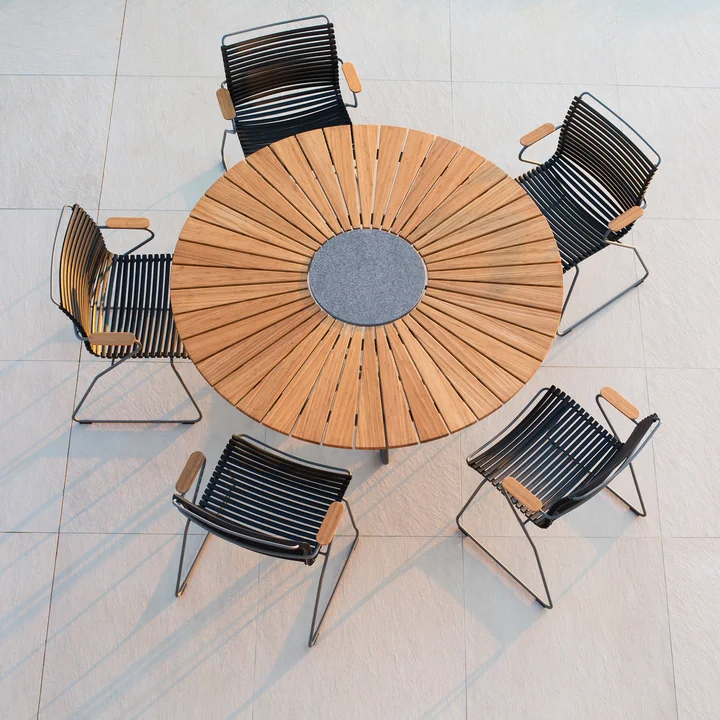 HOUE - CLICK Outdoor Dining Armlehnstuhl mit niedriger Lehne