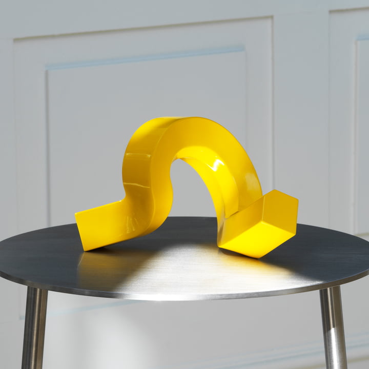 Crooked Kerzenständer, gelb von Normann Copenhagen
