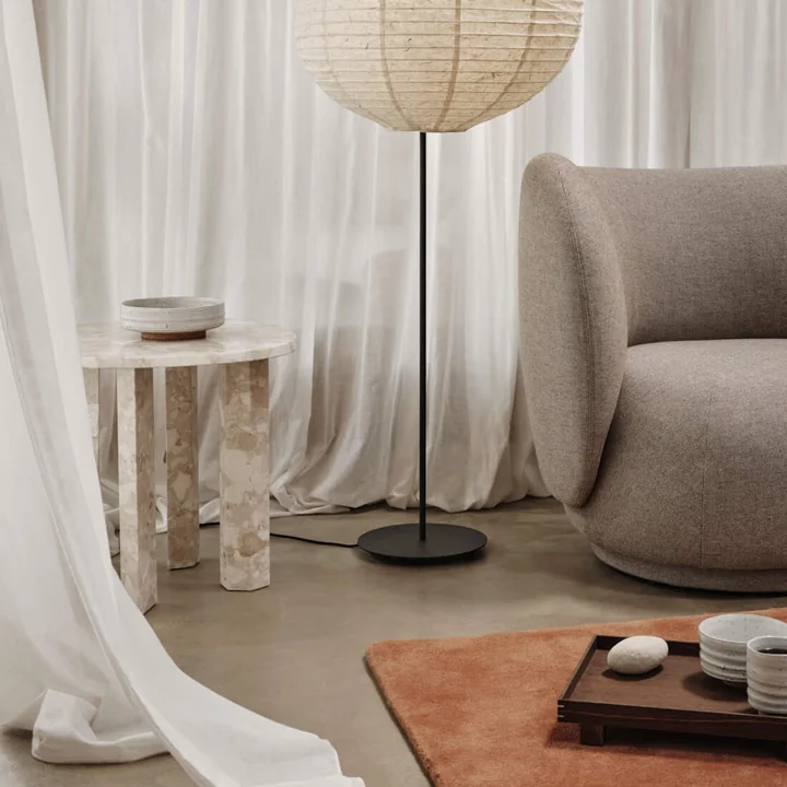 Ferm Living - Taula Beistelltisch, H 45 x Ø 54,4 cm, Marmor, sand