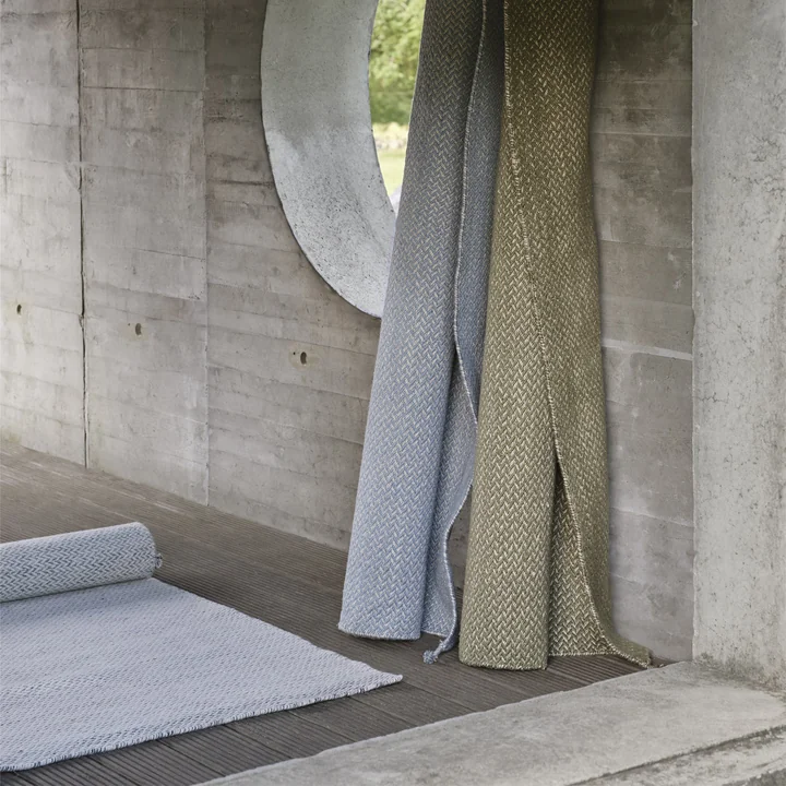 Muuto - Ply Outdoor Teppich, hellblau