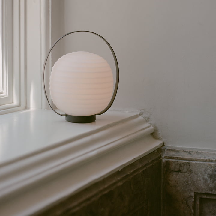 New Works - Lantern Portable Tischleuchte mit Akku