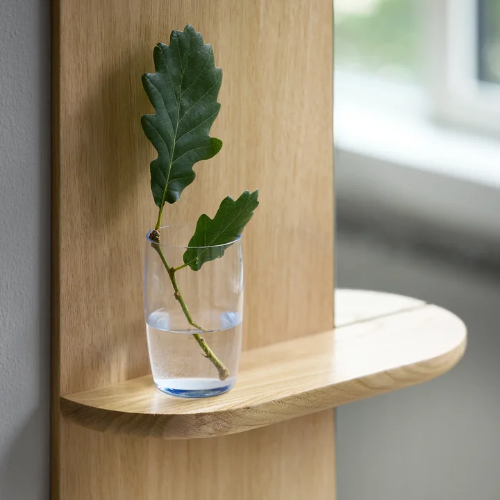 Moebe - Wandspiegel mit Ablage