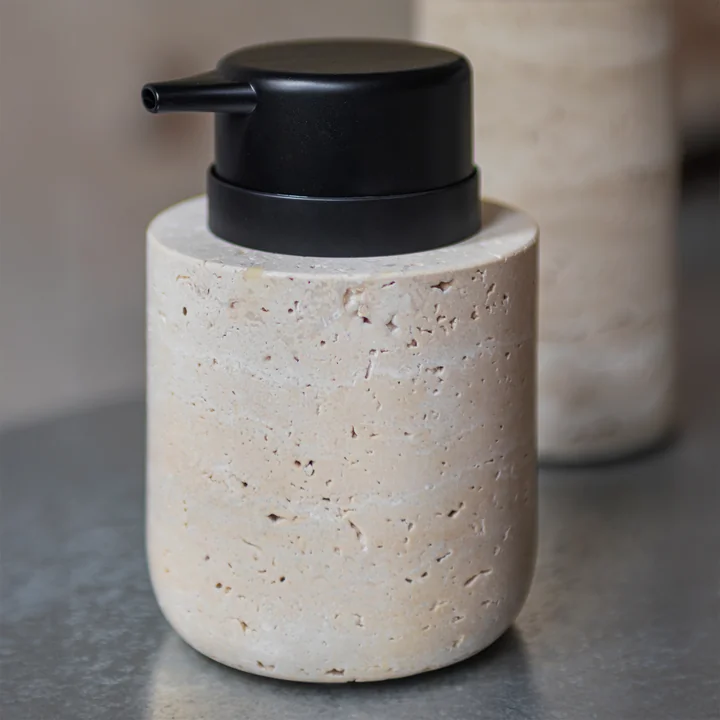 Mette Ditmer - Travertine Seifenspender, low, leinen