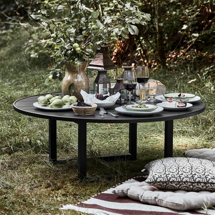 House Doctor - Helo Outdoor Tisch, Ø 120 x H 45 cm, schwarz