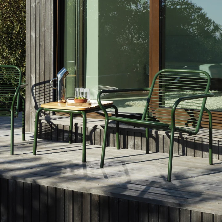 Normann Copenhagen - Vig Lounge Chair, Vig Beistelltisch, dunkelgrün / robinie