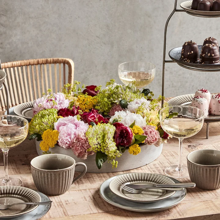 The Ring Kerzenständer von House Doctor in der Farbe grau